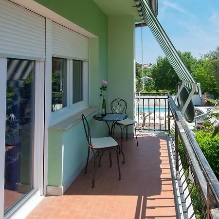 With Parking Space Banjole, - 17097 Apartman *