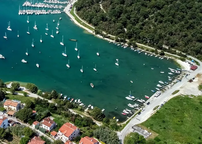 With Parking Space Banjole, - 17097 Διαμέρισμα