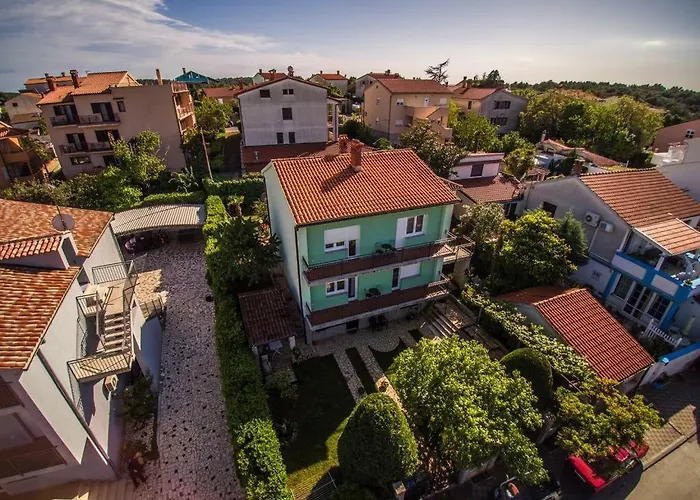 With Parking Space Banjole, - 17097 Πούλα