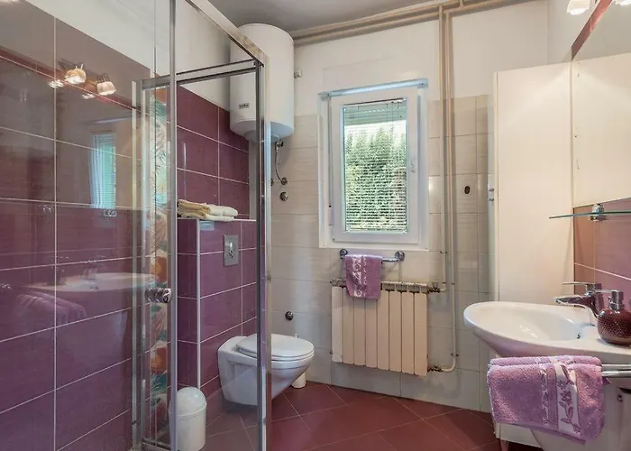 With Parking Space Banjole, - 17097 *